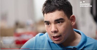 Colin op zijn plek bij het arbeidscentrum van 's Heeren Loo