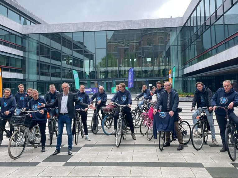 Toer 2+1+2: Samen op de fiets voor beter beweegonderwijs in Arnhem