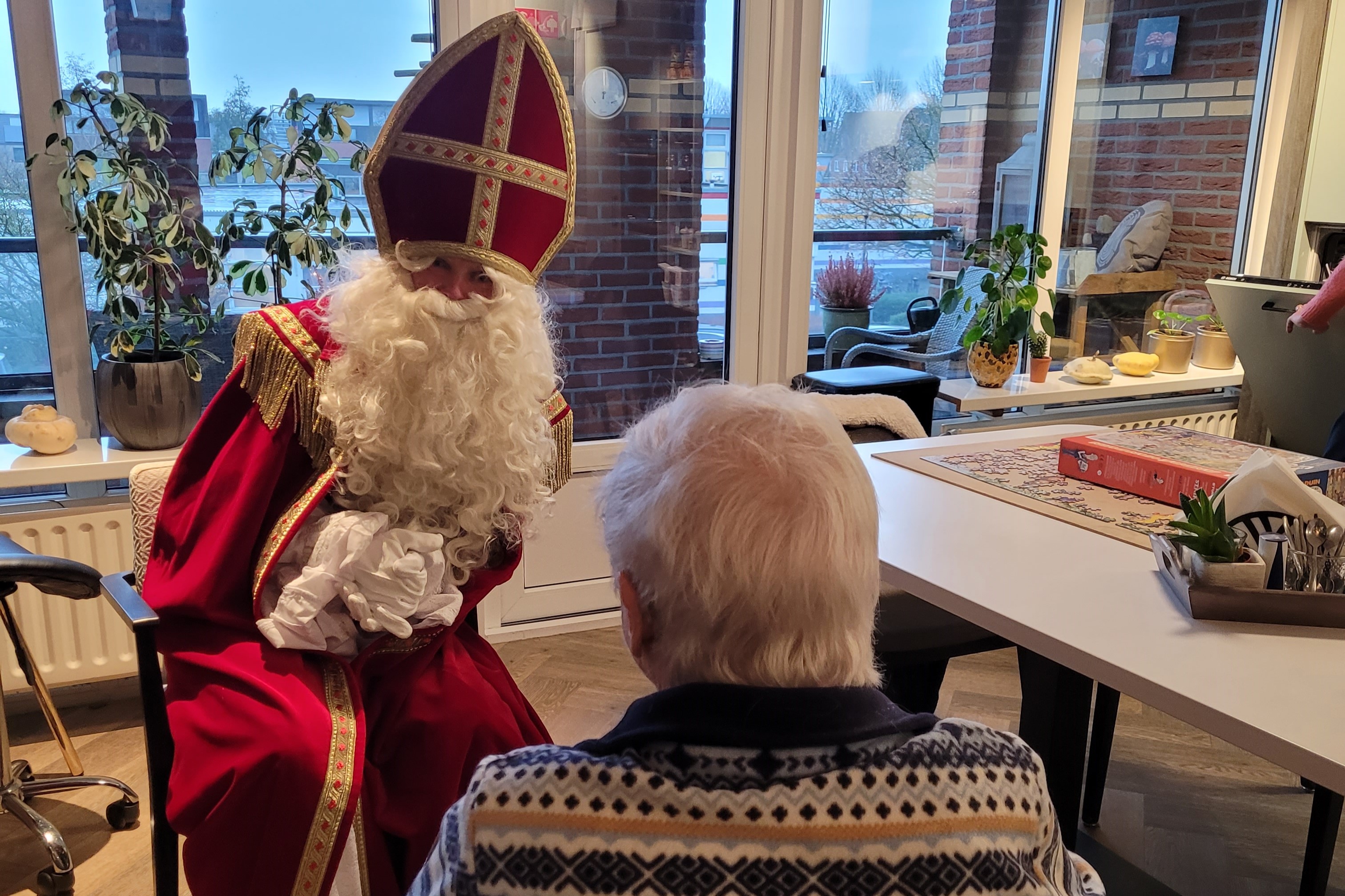 Leerlingen Gentiaan College zijn ‘kerstengel’ in Talma Borgh